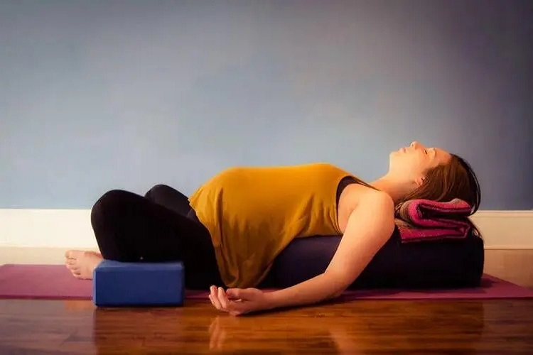 Cosa sono i blocchi yoga?